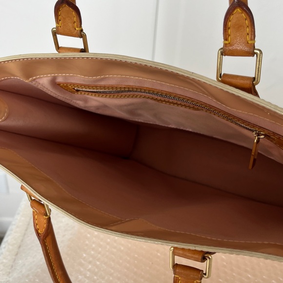 Louis Vuitton Rare Custom Order Peach Vernis Tall Tote - Picture 8 of 16